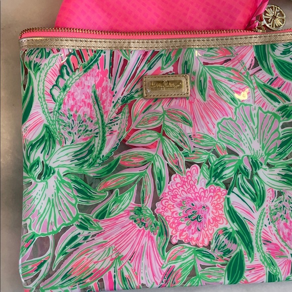 Lilly Pulitzer Beach Day Pouch - Picture 1 of 6